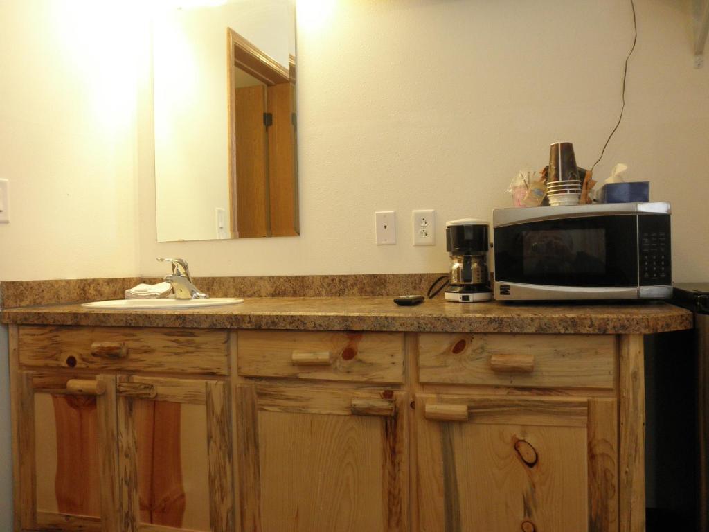 Bear'S Den Lodge Shaunavon Cameră foto